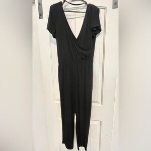 Black Shortsleeved Express Jumper size Medium